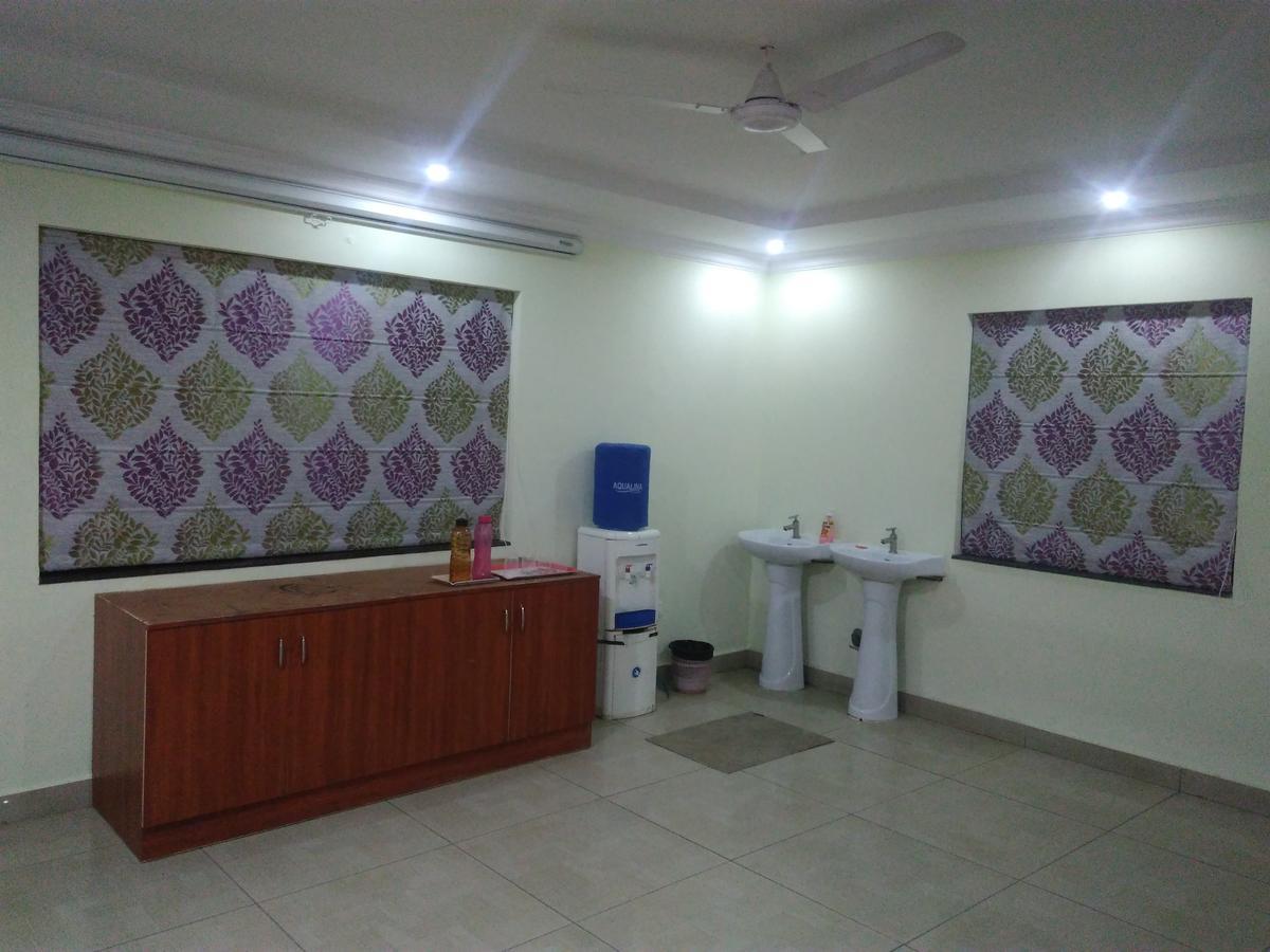 Ankitha Stay Inn ไฮเดอราบัด ภายนอก รูปภาพ