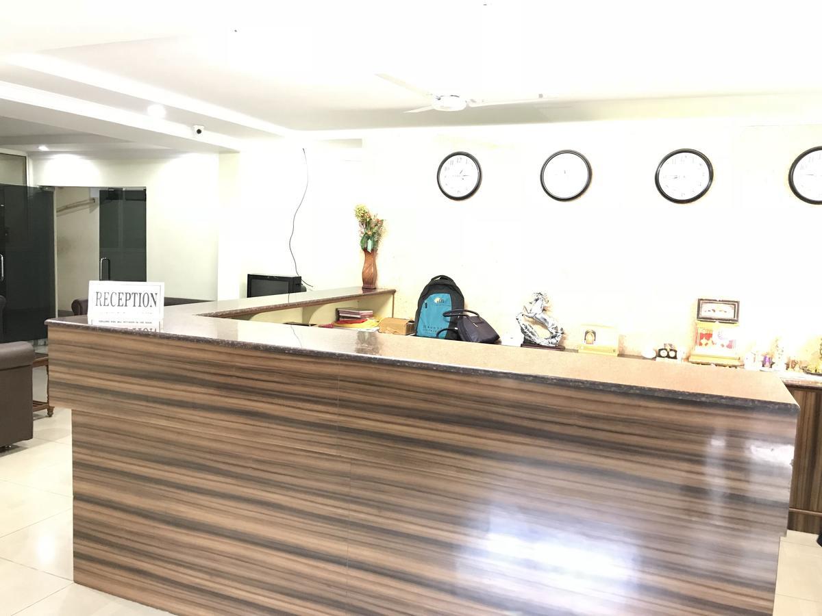 Ankitha Stay Inn ไฮเดอราบัด ภายนอก รูปภาพ